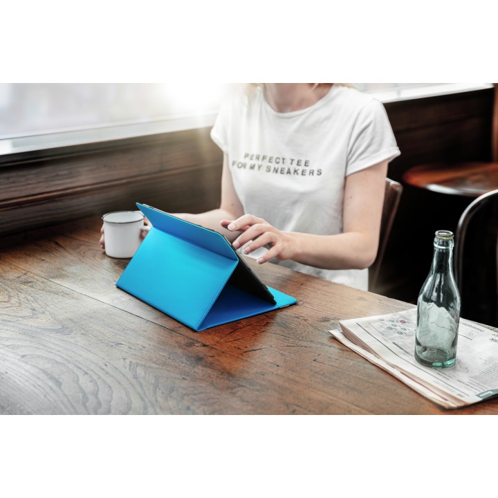 Funda Trust Primo 10" Poliuretano Folio Roja (20316)