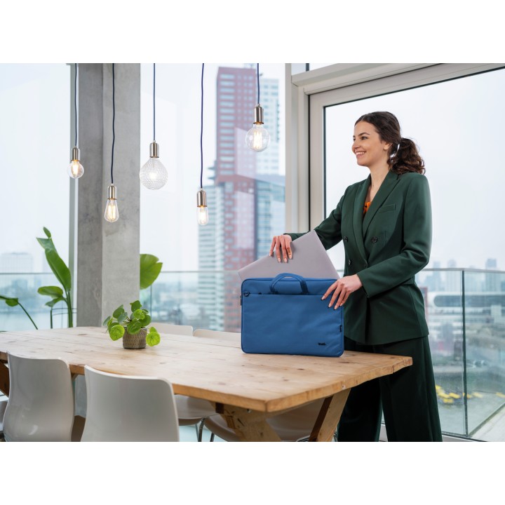 Maletín Trust Bologna 16" PET Azul (24448)
