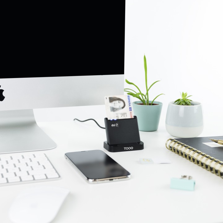 Lector Tarjetas TooQ DNIe USB 2.0 Negro (TQR-220B)