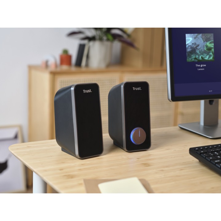 Altavoces Trust Arys 2.0 14W 3.5mm Negros (20179)