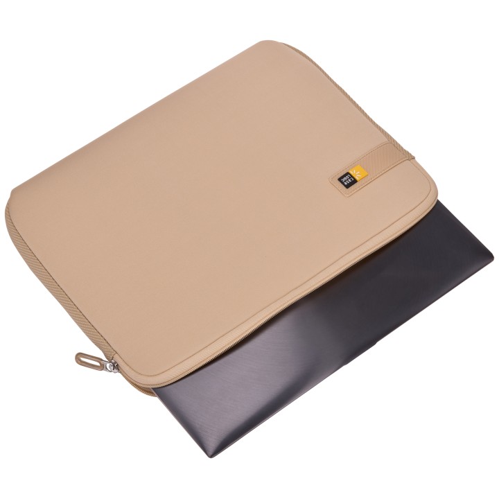 Funda CASE LOGIC Frontier Tan 13.3" MackBook (3204887)