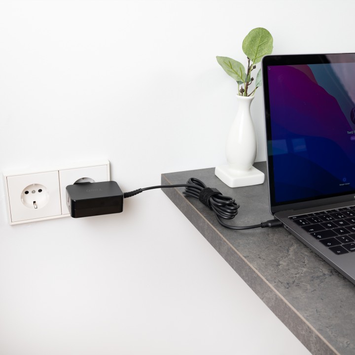 Cargador TooQ 65W USB-C PD 3.0 Negro (TQLC-USBCGAN65PD)