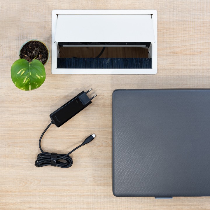 Cargador TooQ USB-C PD 65W Negro (TQLC-USBCGAN65PD-C)