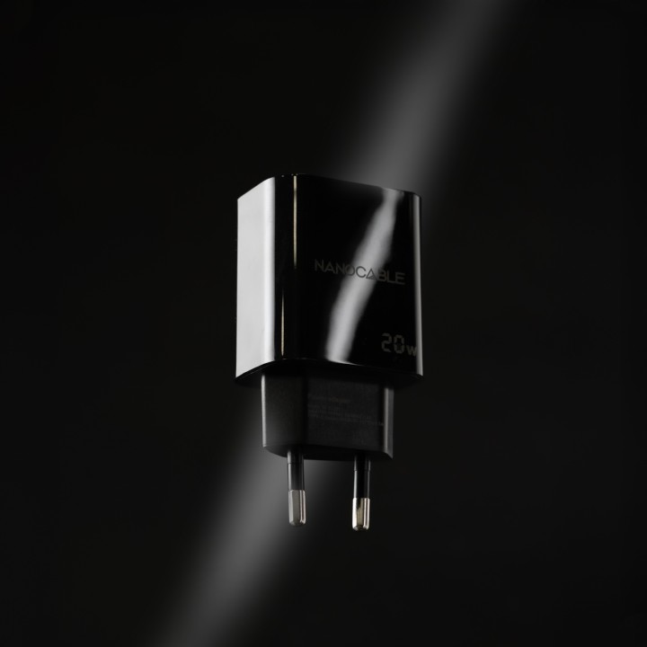 Cargador Pared Nanocable 1xUSB-C 20W Negro (10.10.2006)