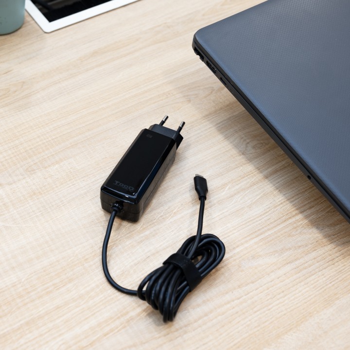 Cargador TooQ USB-C PD 45W Negro (TQLC-USBCGAN45PD-C)