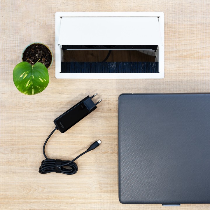 Cargador TooQ USB-C PD 90W Negro (TQLC-USBCGAN90PD-C)