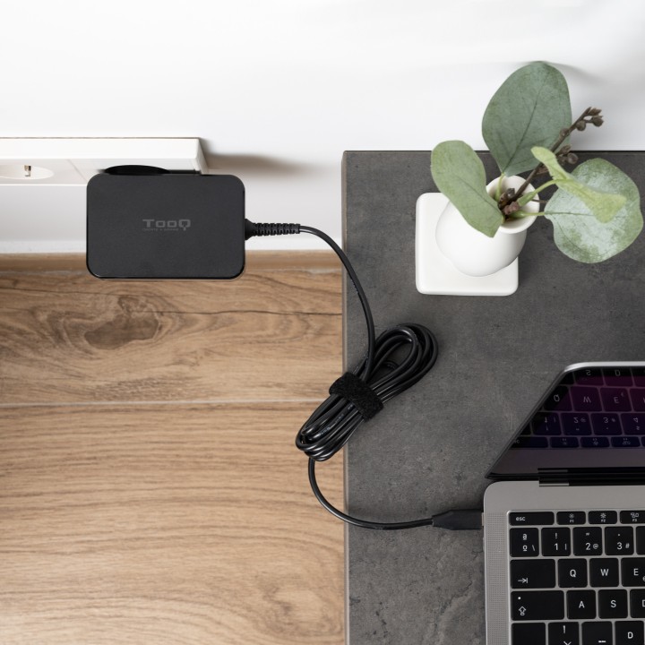 Cargador TooQ USB-C 100W Negro (TQLC-USBCGAN100PD)