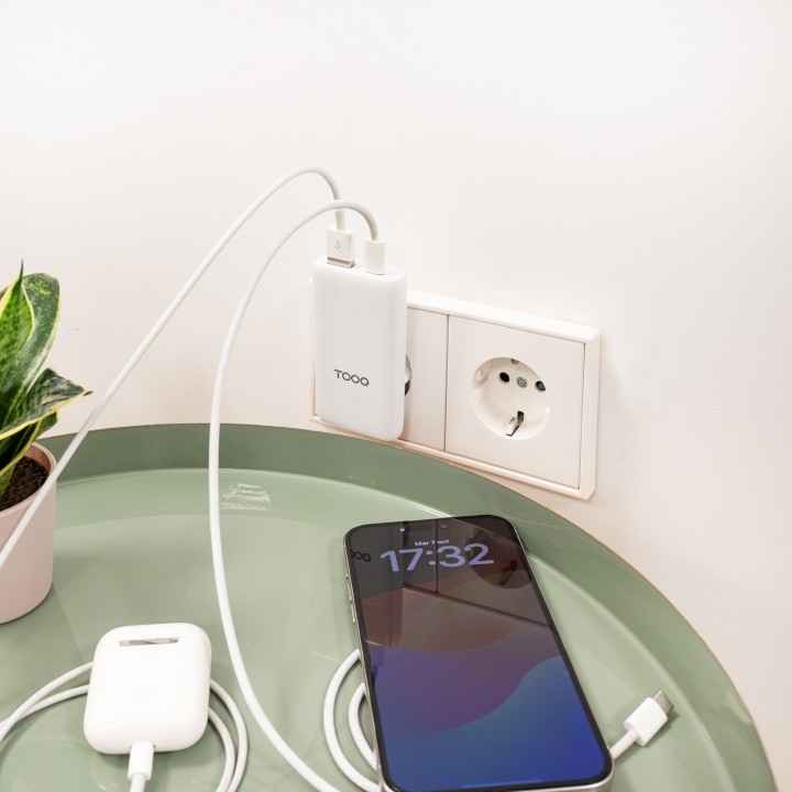 Cargador de Viaje TooQ GaN USB-A/USB-C PD/QC 65W Blanco
