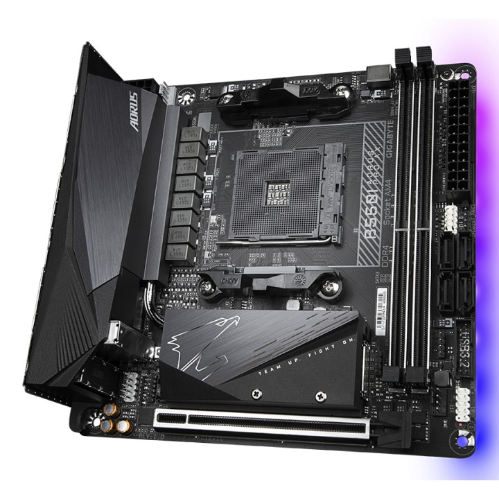 GIGABYTE B550I AORUS PRO AX:(AM4) 2DDR4 HDMI DP MiniITX