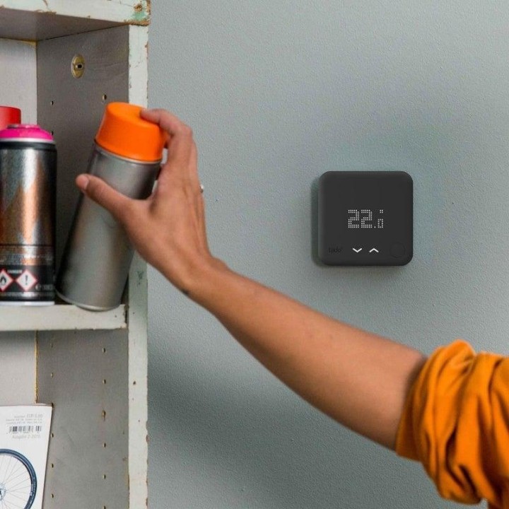 Tado Kit de Inicio V3+ Termostato Inteligente Inalámbrico Black Edition