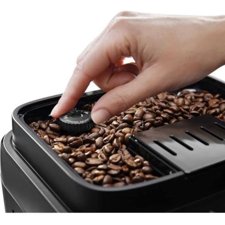 DeLonghi Magnifica Evo Cafetera Superautomática 15 Bares Negra 4 Bebidas