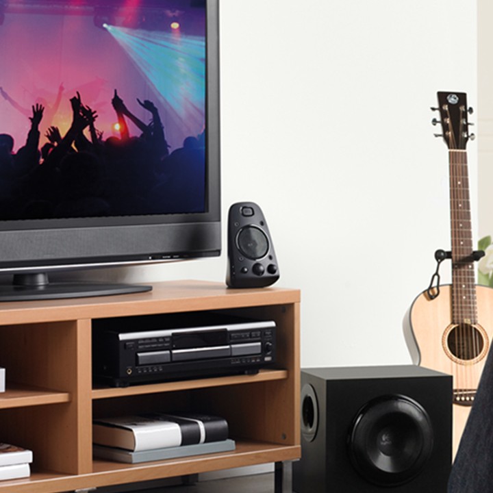 Altavoces LOGITECH Z623 2.1 200W Negros (980-000403)