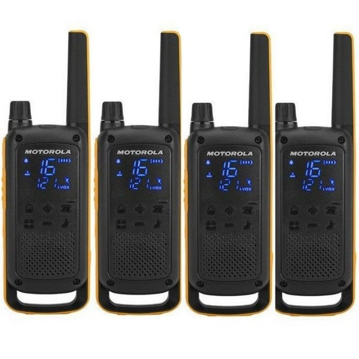 Motorola Talkabout T82 Extreme Quad Pack 4 Walkie Talkie