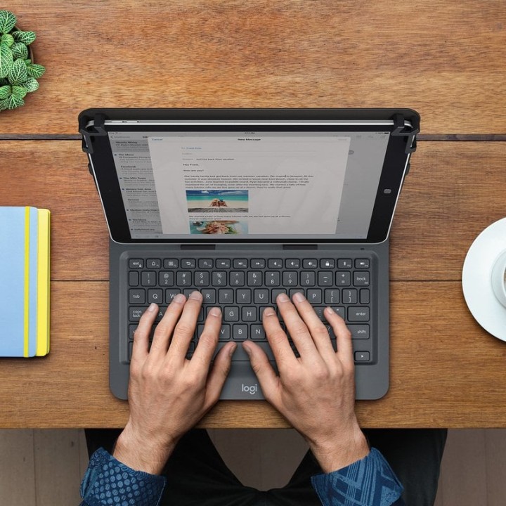 Logitech Universal Folio Funda con Teclado Inalámbrico para Tablets de 9 a 10"