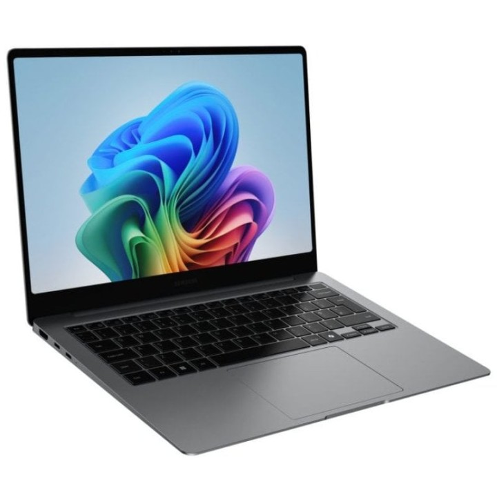 Samsung Galaxy Book5 Pro Dynamic AMOLED 2X Intel Core Ultra 5 226V/16GB/512GB SSD/14" Táctil