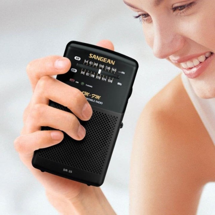 Sangean SR-35 Radio de Bolsillo FM/AM Negra