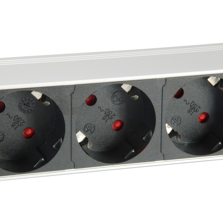 Regleta EQUIP 7xSchuko Interruptor Rack 1U (EQ333309)
